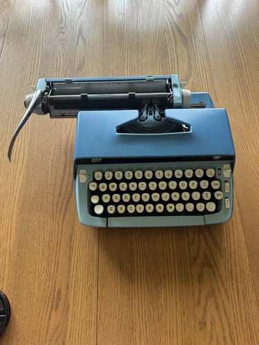 Vintage 1960s Atomic Blue SCM Smith Corona Galaxie Typewriter w/ Hard