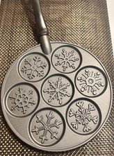 JCP Home Cooks Pancake Pan Silver Dollar Snowflake Winter Made USA