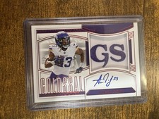 Aaron Jones 2025 National Treasures Football Colossal Signatures Patch Auto 1/2