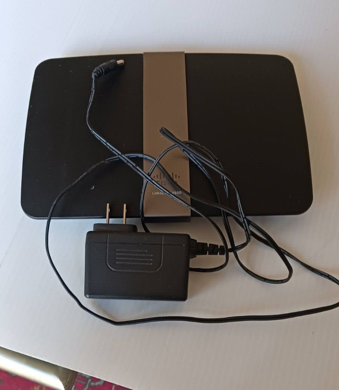 Cisco Linksys EA4500 Dual Band Wi-Fi Wireless Router With Ac Adapter For PARTS