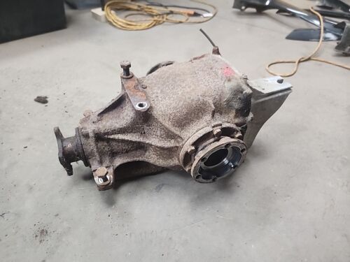 Read BMW E28 E30 REAR LSD 3.25 DIFFERENTIAL DIFF 33101212733 LSD MEDIUM CASE 86 - Foto 5 di 6