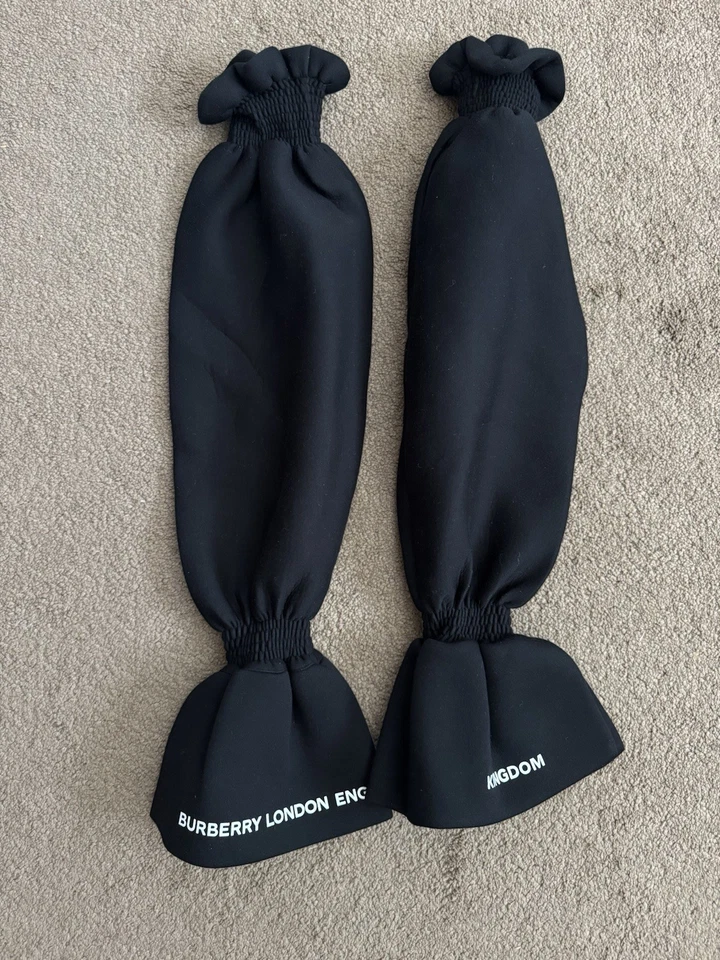 Mangas de brazo desmontables Burberry Foto 2 de 4