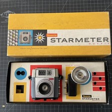 Vintage KODAK Brownie Starmeter Camera w/Supermite Flasholder And Carrying Strap