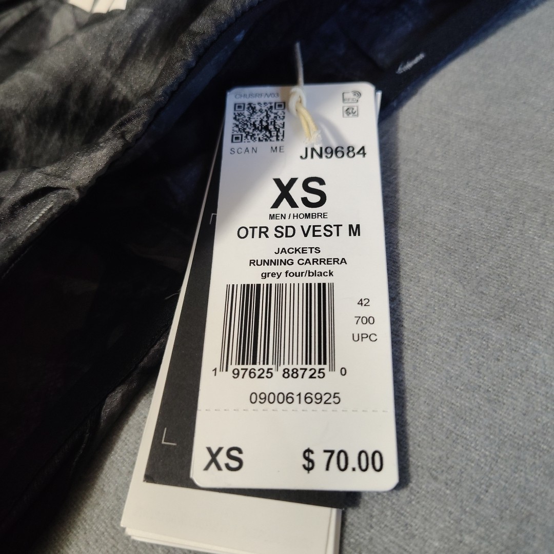 その他 Made in USA Adidas - Men's XS - Own The Run Spray Dye Vest - JN9684 - MSRP $70