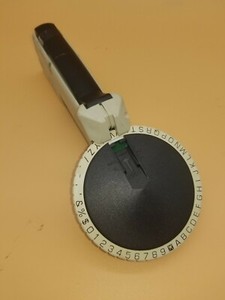 dial label maker