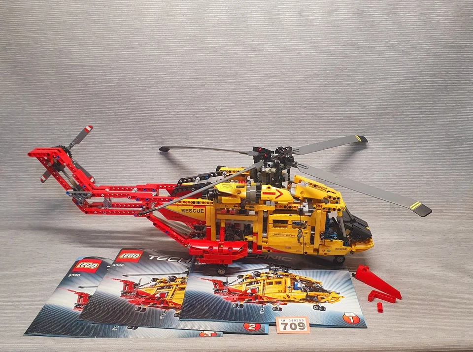 LEGO Technic 9396 Helicopter, photo 1 of 5