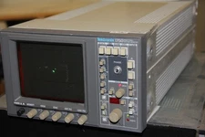 TEKTRONIX 1750 Waveform/Vector Monitor