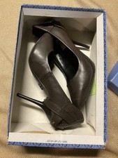 SIMPLY VERA Vera Wang "Lexi" Brown Size 6.5 Spikes Studs Straps Stiletto Heels