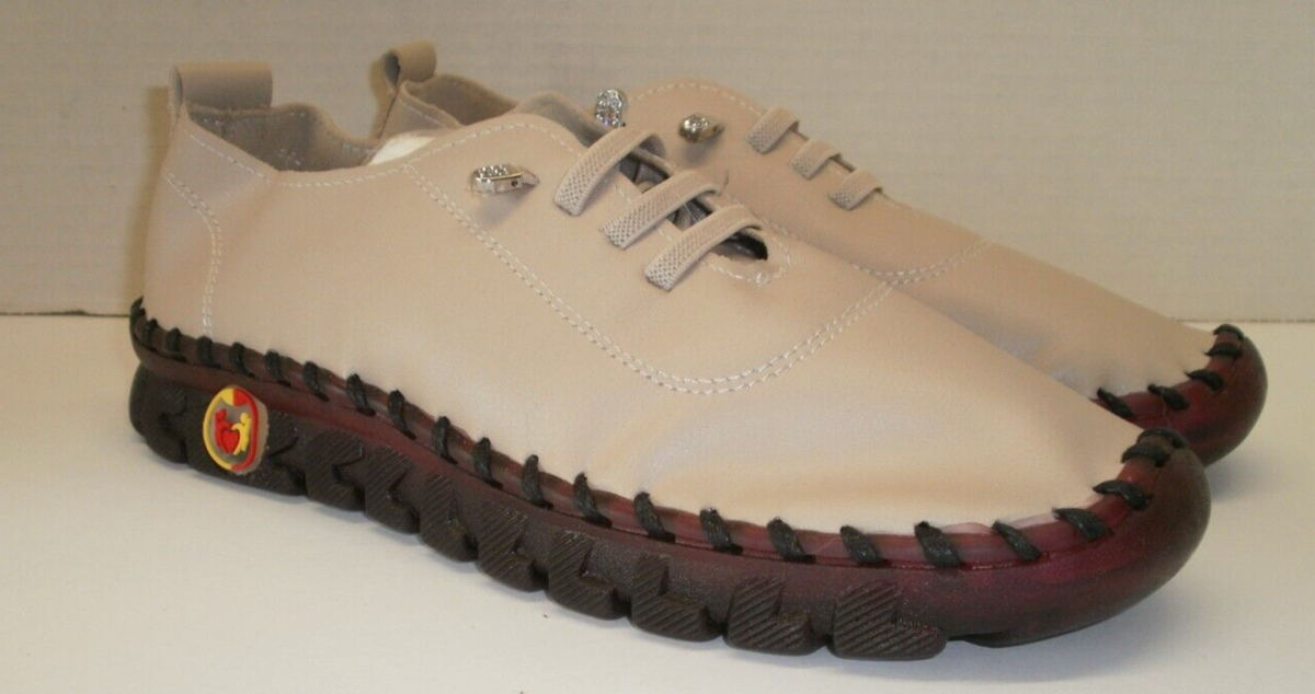 Moccasins Shoes OY New Size 8 Thin Leather | eBay Moccasins Shoes OY New Size 8 Thin Leather | eBay