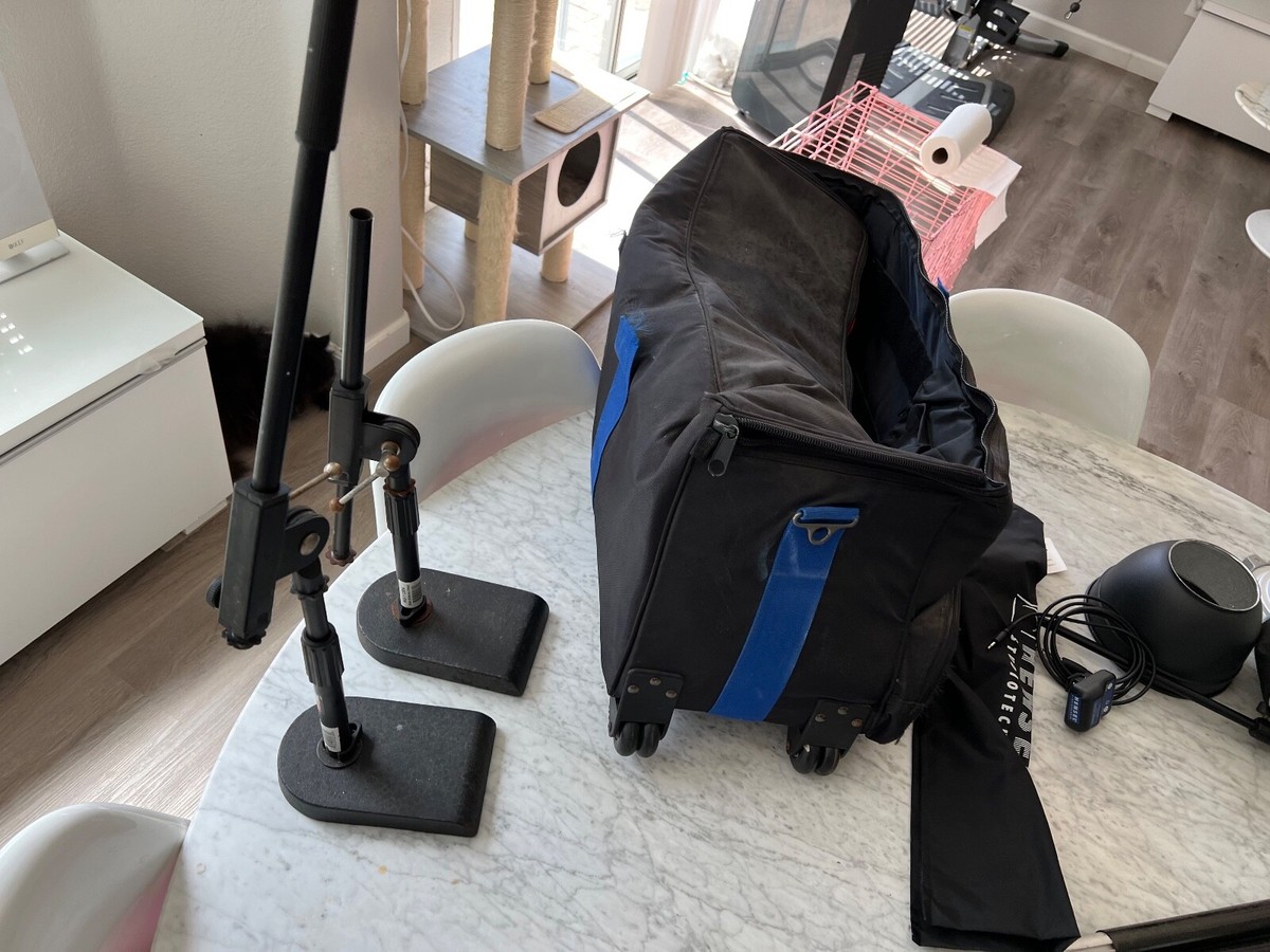 Kit Studio Photo Hensel 2 X Flashes 500W Avec Parapluies Et Valise - Occasion