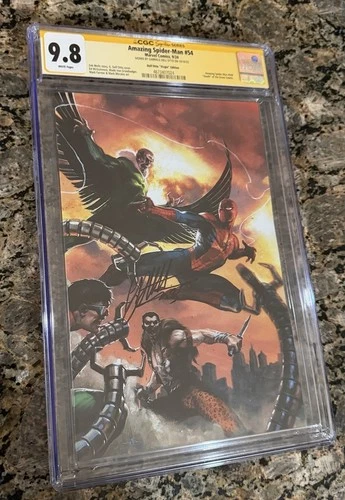 Amazing Spider-Man 54: CGC 9.8 Dell Otto 1:50 Virgin - SS Gabriele Dell Otto