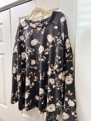 Boutique Heimish  Floral  Size XL  Multipatterened  NWOT  Shirt  $98
