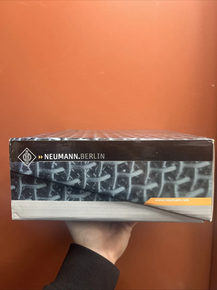 BRAND NEW IN BOX Nickle Neumann TLM 102 Microphone - TLM102 CONDENSER MIC - Image 2 of 4