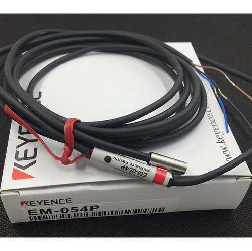 KEYENCE EM-054P Proximity Sensor EM054P New In Box Expedited Shipping One - Picture 3 of 3