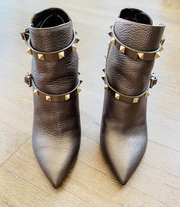 valentino garavani rockstud leather ankle boots