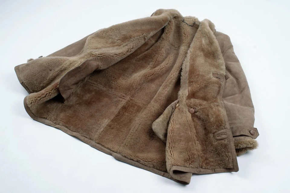 Light Khaki Brown Lambskin Shearling Coat with Notched Lapels, Men's XXL - Image 4 of 4