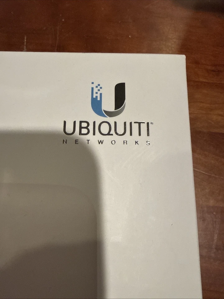 Ubiquiti Networks UMA-D Wireless Antenna - Directional Dual-Band for UAP-AC-M - Image 2 of 4