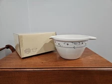 Mikasa Ultra Ceram Bake & Serve UP157 Annette Large Mixing Batter Bowl EUC