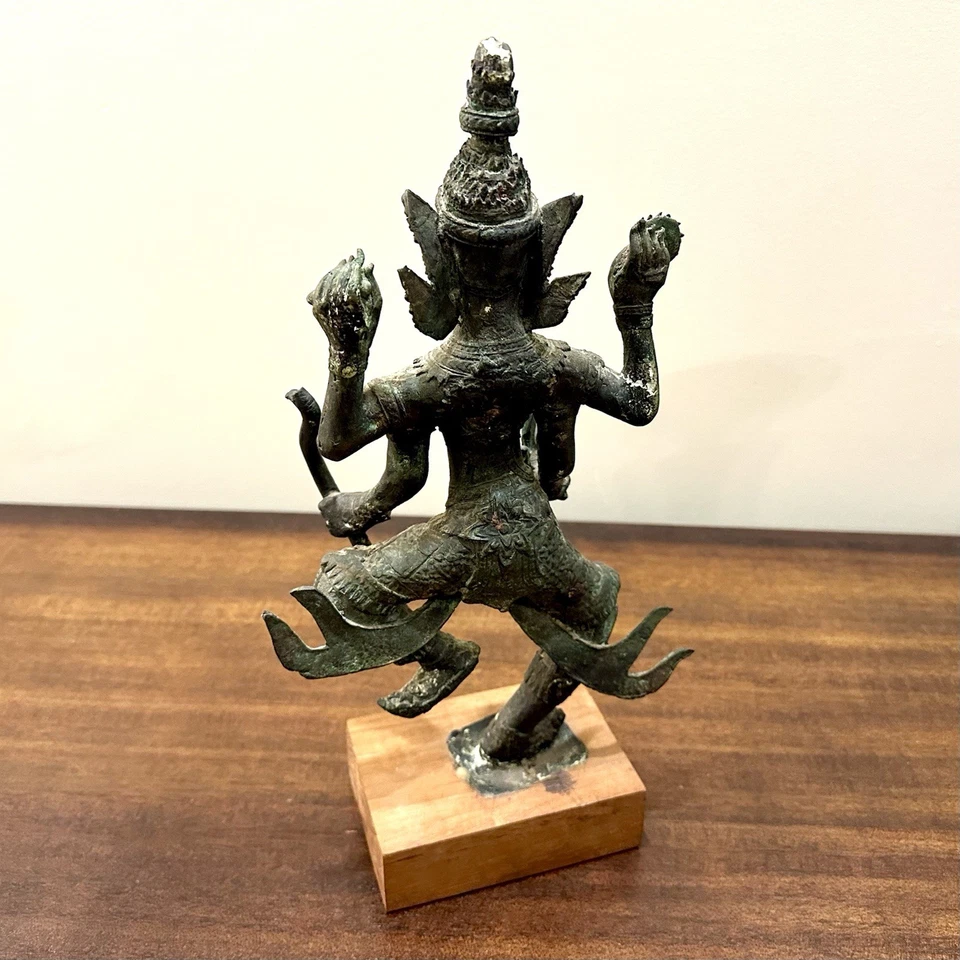 Escultura de bronce de latón Shiva danzando tailandesa del siglo XVIII Foto 4 de 4