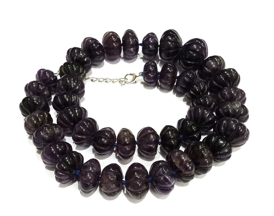 850 Cts. Collar con cuentas de piedras preciosas de amatista natural, cuentas de melón talladas Foto 2 de 4