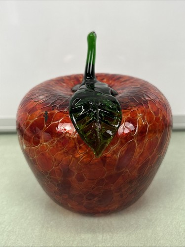 Red Glass Apple Paper Weight Pier 1 Apple Decorative Teacher Appreciation - Picture 2 of 7