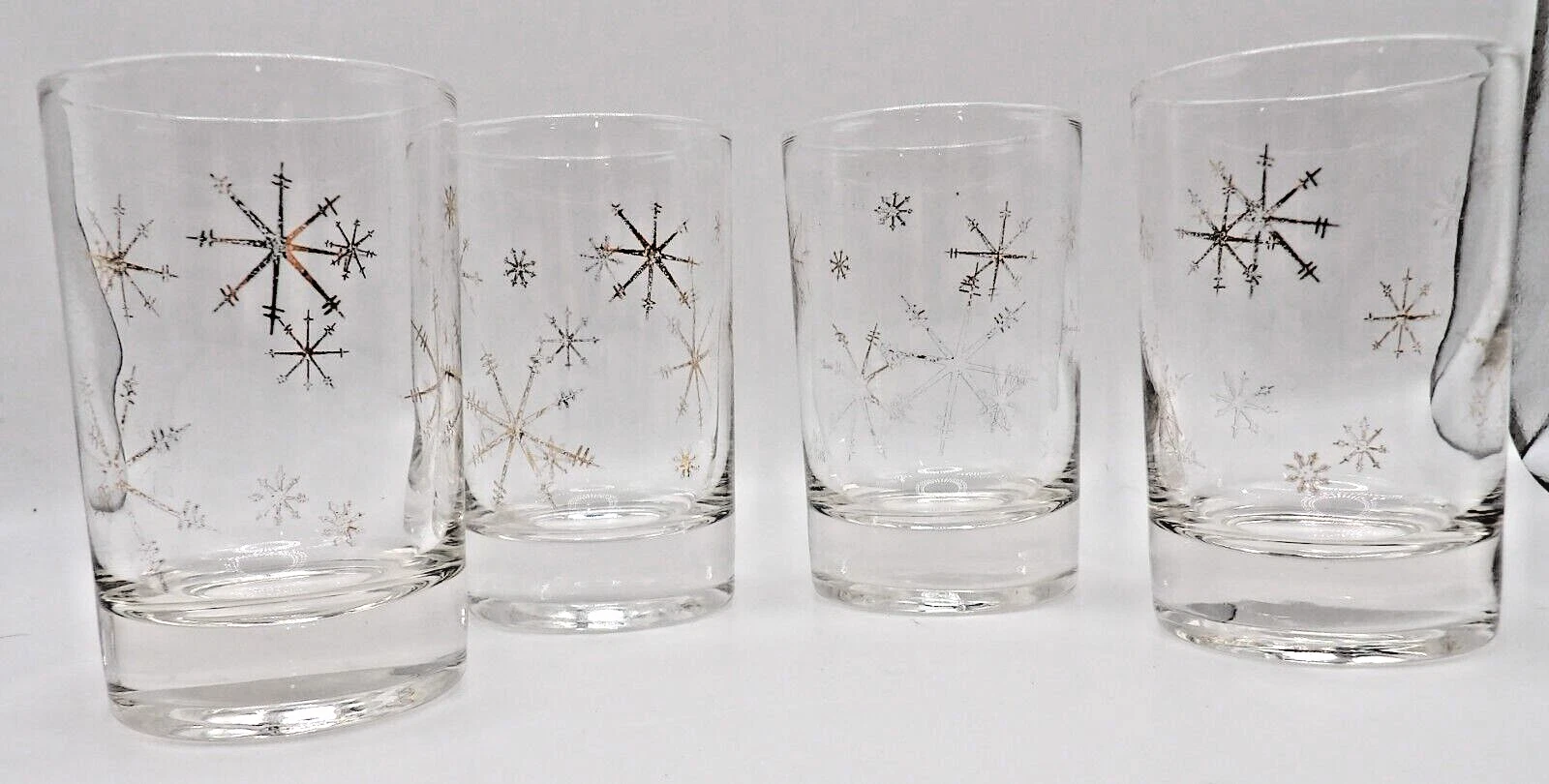 4 MCM STAR GLOW STARBURST SNOWFLAKE 4 OUNCE Juice Glasses