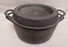 Cocotte en fonte noire et