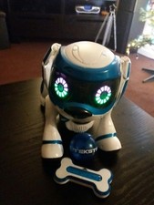Teksta robot dog