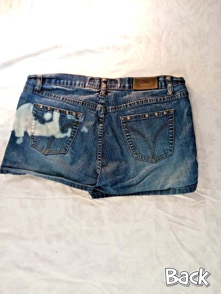 Pantalones cortos de mezclilla London azul desgastado azul para mujer Foto 2 de 4