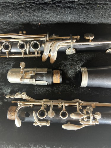 Artley A45 Student Clarinet - Picture 4 of 14