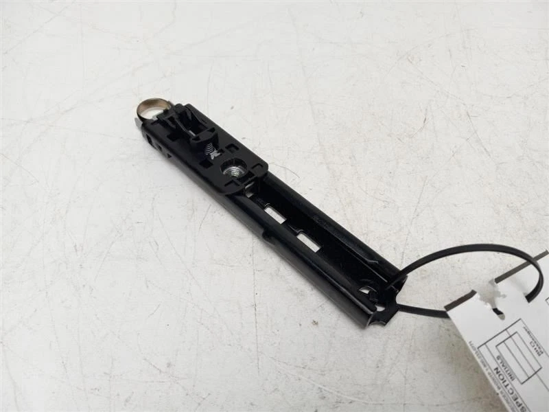 Mercedes GL450 2010 ajustador de cinturón de seguridad del conductor delantero Foto 3 de 4