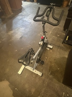 Upright Exercise Bike Adjustable Seat LCD Display Heart Rate RPM Gray/Black