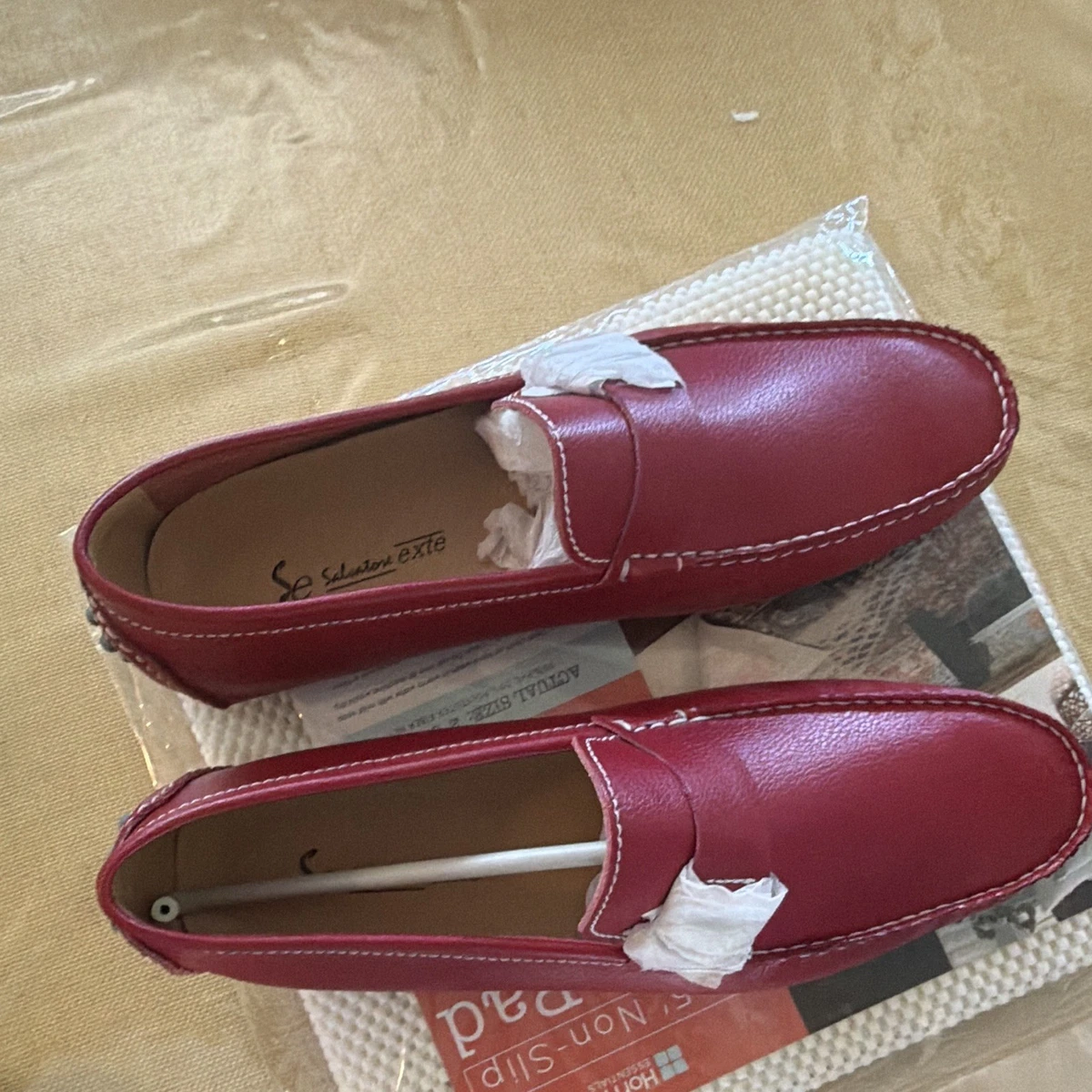 Salvatore Ferragamo Rubber White Leather Slip-On Loafers with Red Sole Salvatore Ferragamo Leather Upper Red Casual Shoes for Men  main image 4