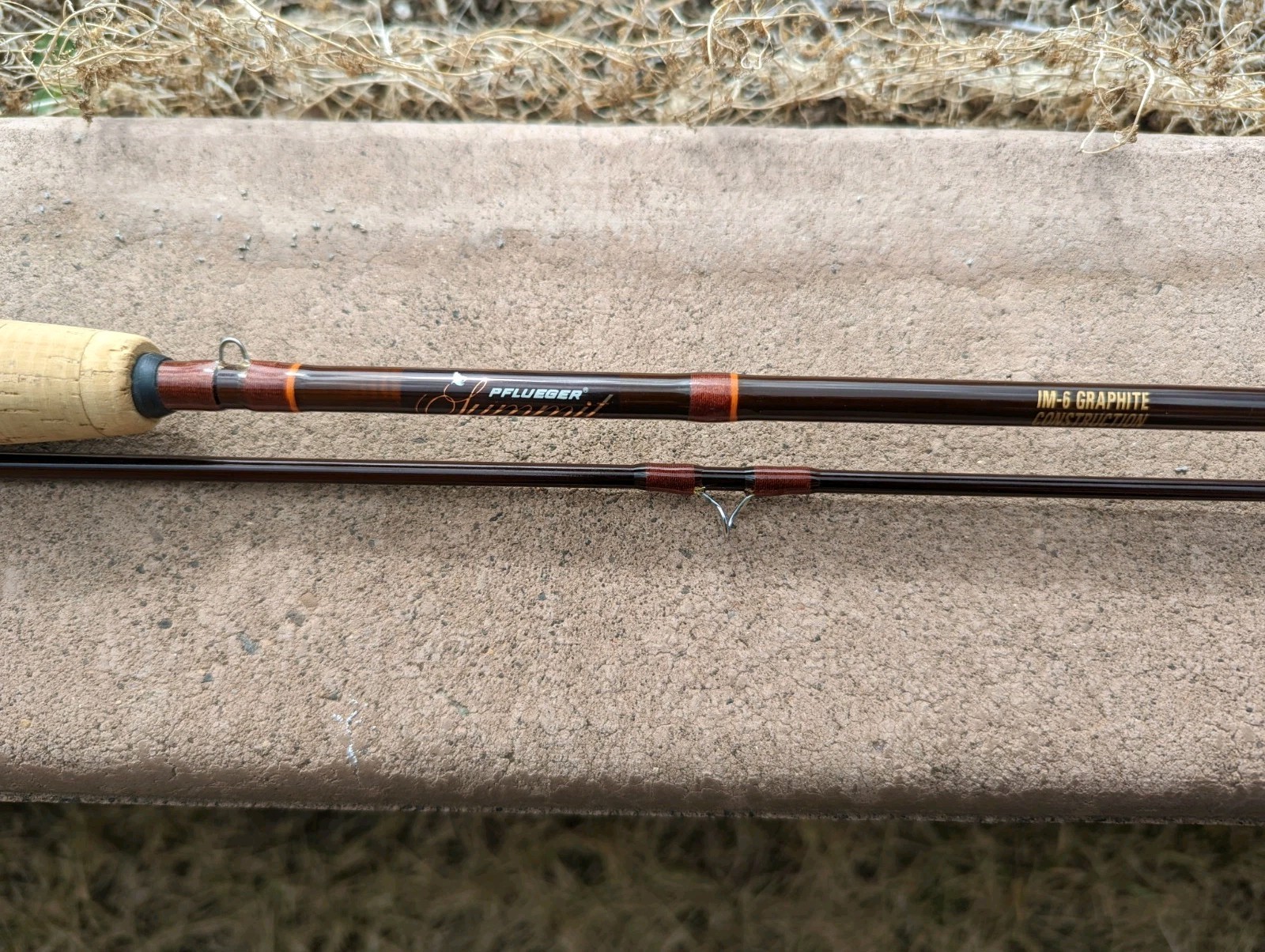 Pflueger Summit Im6 8' 2p Graphite Fly Rod 5/6  Weight