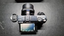 Imagen de Sony Alpha A6000 Mirrorless Digital Camera w/16-50mm Lens Black