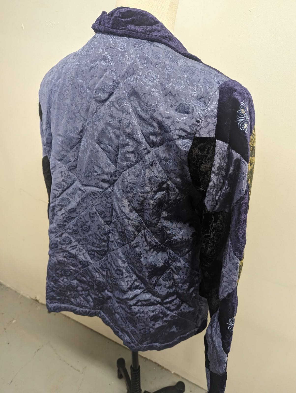 90s Quilted Patchwork Jacket Size Large Vintage J… - image 8