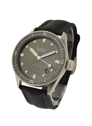 Blancpain Fifty Fathoms Bathyscaphe 5000-1110-b52a Watch 43MM B+P