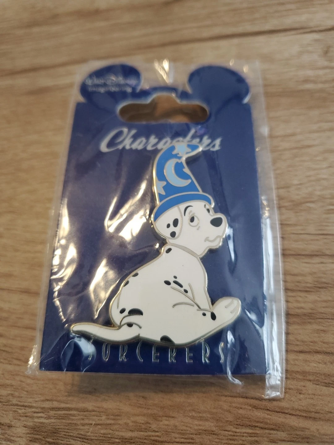 Disney Pin Characters in Sorcerer Hats Rolly, 101 Dalmatians Le