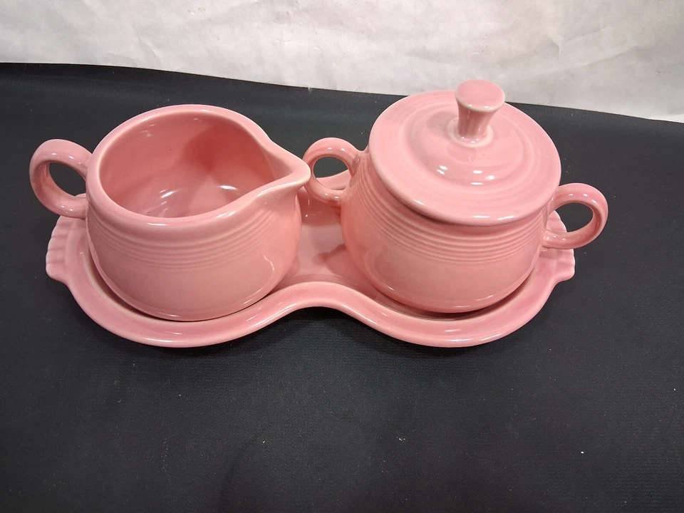 Crema y azucarero Fiestaware con tapa y bandeja rosa fiesta años 50 Foto 4 de 4