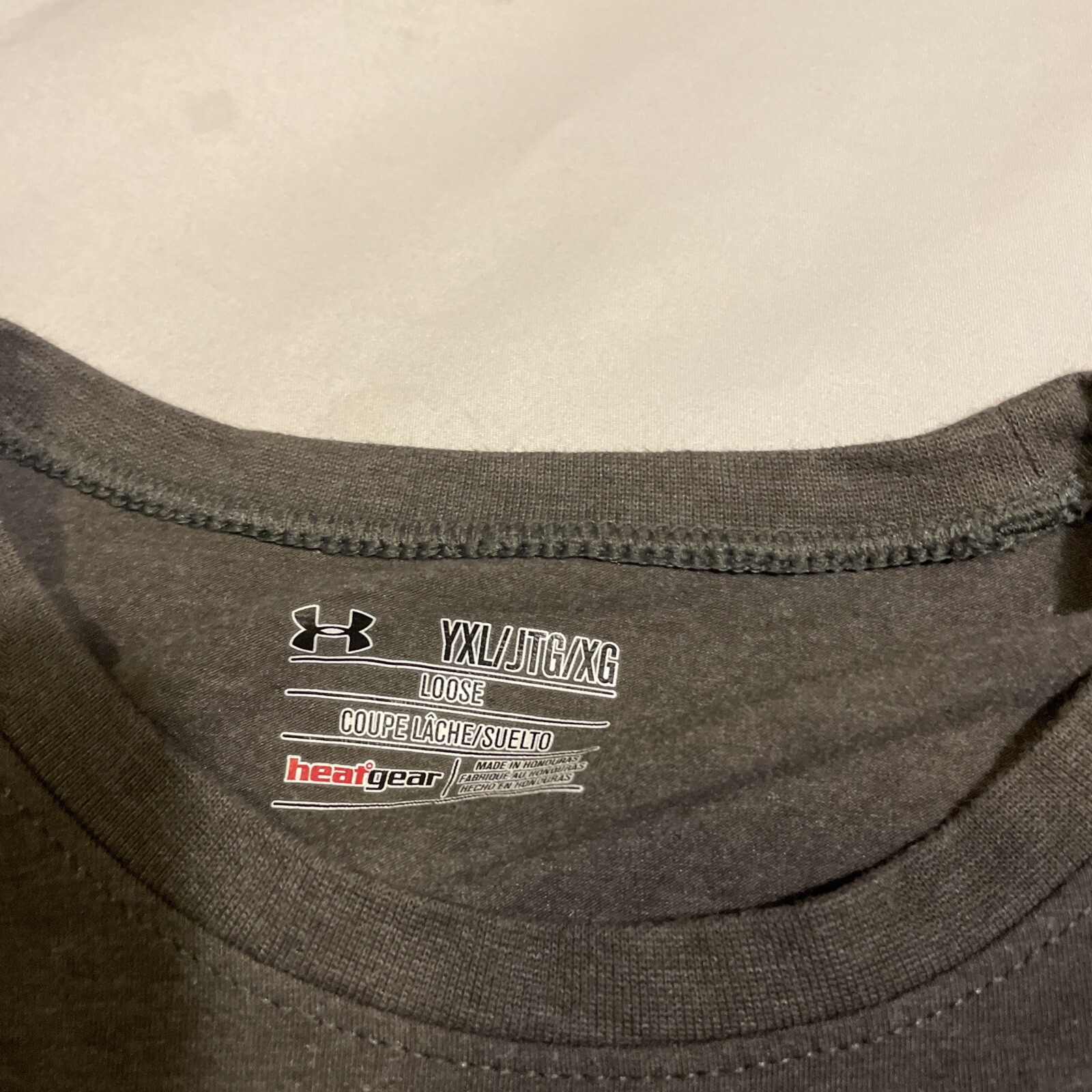 Under Armour Shirt Youth XL Black Gray Serious Speed Crew Gym Training  NM66 thumbnail 2