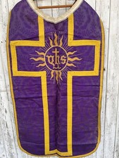 Chasuble & Vêtement & Linge Liturgique Prêtre Broderie sacré N1