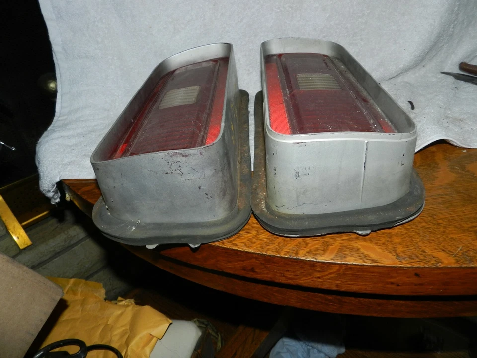 Chevy Chevelle Malibu 1974 clásico luces traseras luces de freno par de lentes Foto 2 de 3