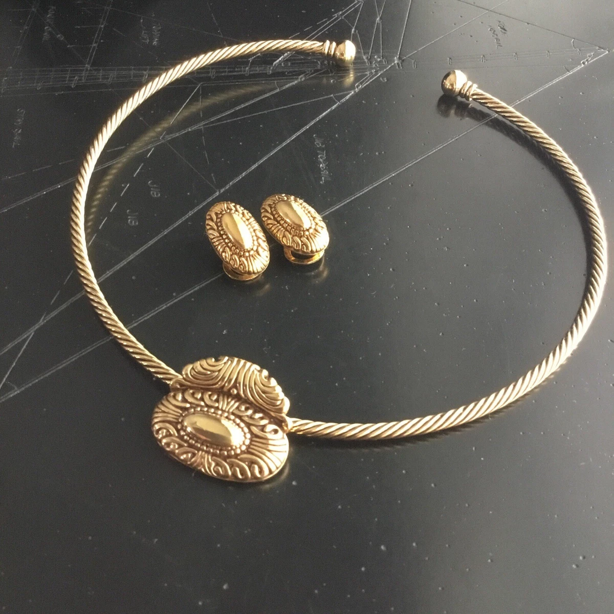 Wire necklace designs deals