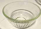 Pyrex 7401-S Clear  Ribbed 3 Cup Mixing Bowl USA 750ml