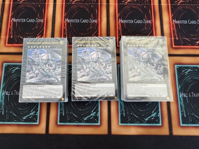 Yugioh Blue Eyes White Destiny Structure Deck (3x Kartenpack)