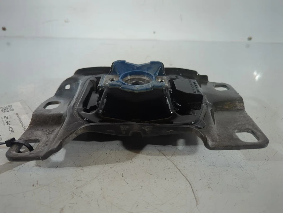 Ford Focus Mk3 Fl 2012-2017 999 Engine Mount (passenger Side) O48 - Image 3 of 4