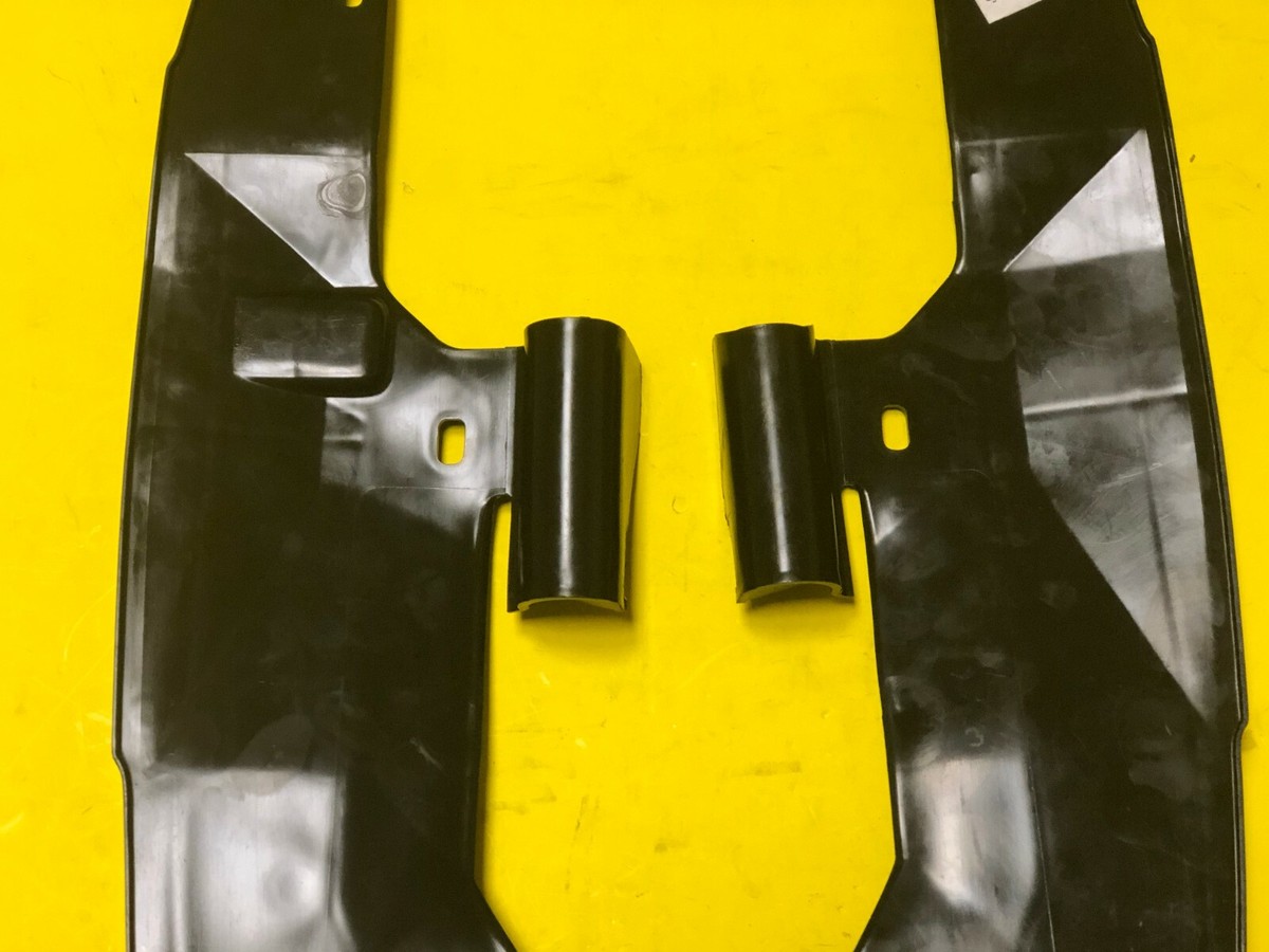 Mercedes w123 Front Fender Partition Panels LH & RH 1238840135