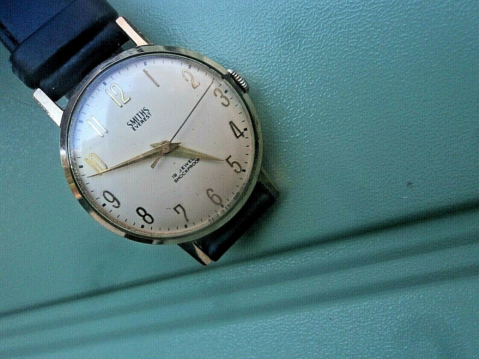 Vintage Smiths Everest 9ct Gold Watch h/m 1963 Birmingham - Mechanical / Working