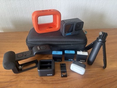 GoPro HERO10 Black Bundle - Media Mod, Light Mod, 3 Batteries, Charger, Case