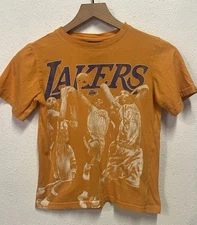 Vintage 2010s KOBE BRYANT LAKERS  UNK ALL OVER PRINT T-SHIRT SIZE YOUTH SMALL